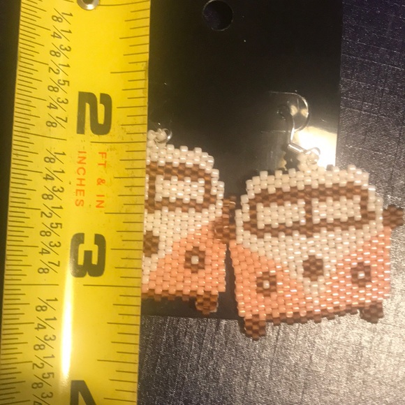 Earrings - Picture 2 of 3